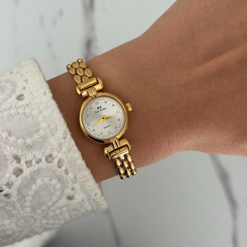 Sku0448 Retro Gold/White Dial Women Round Watch stainless steel +‎ gift bag